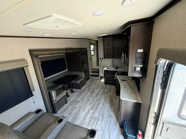Furnished Finder property 1028024_1 photo 2