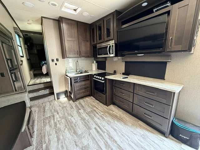 Furnished Finder property 1028024_1 photo 6
