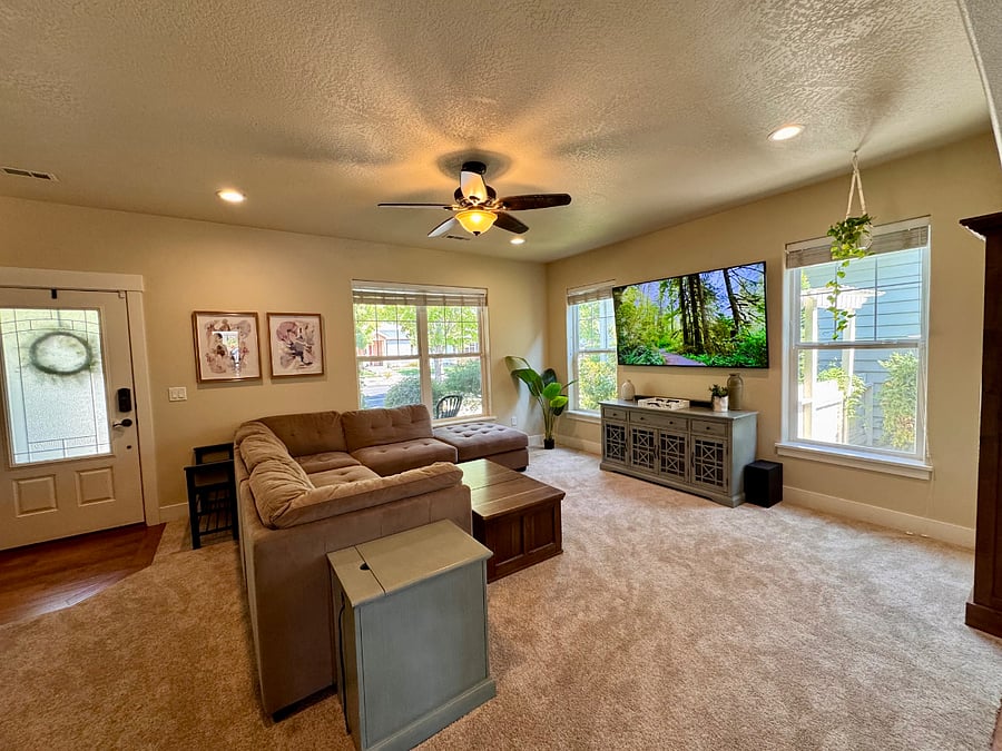 Furnished Finder property 1028085_1 photo 3