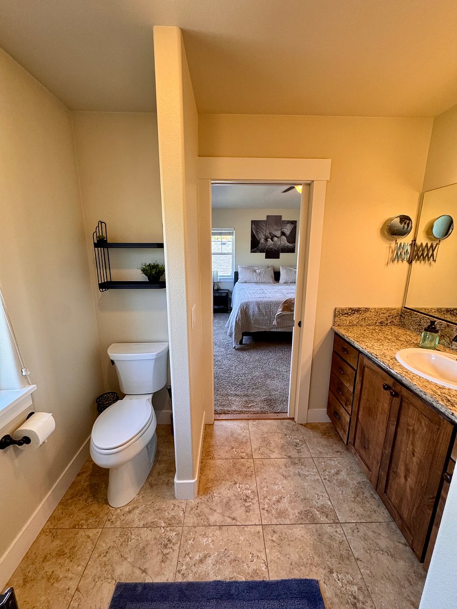 Furnished Finder property 1028085_1 photo 17