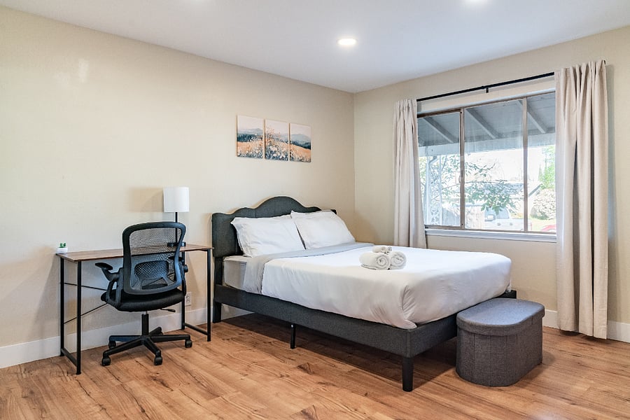 Furnished Finder property 1028088_1 photo 34