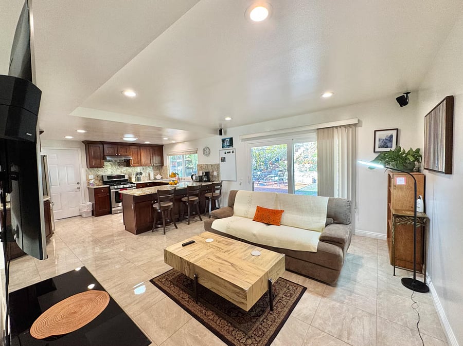 Furnished Finder property 1028112_1 photo 7