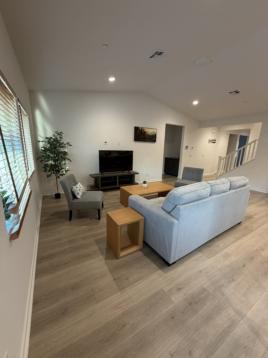 Furnished Finder property 1028113_1 photo 15