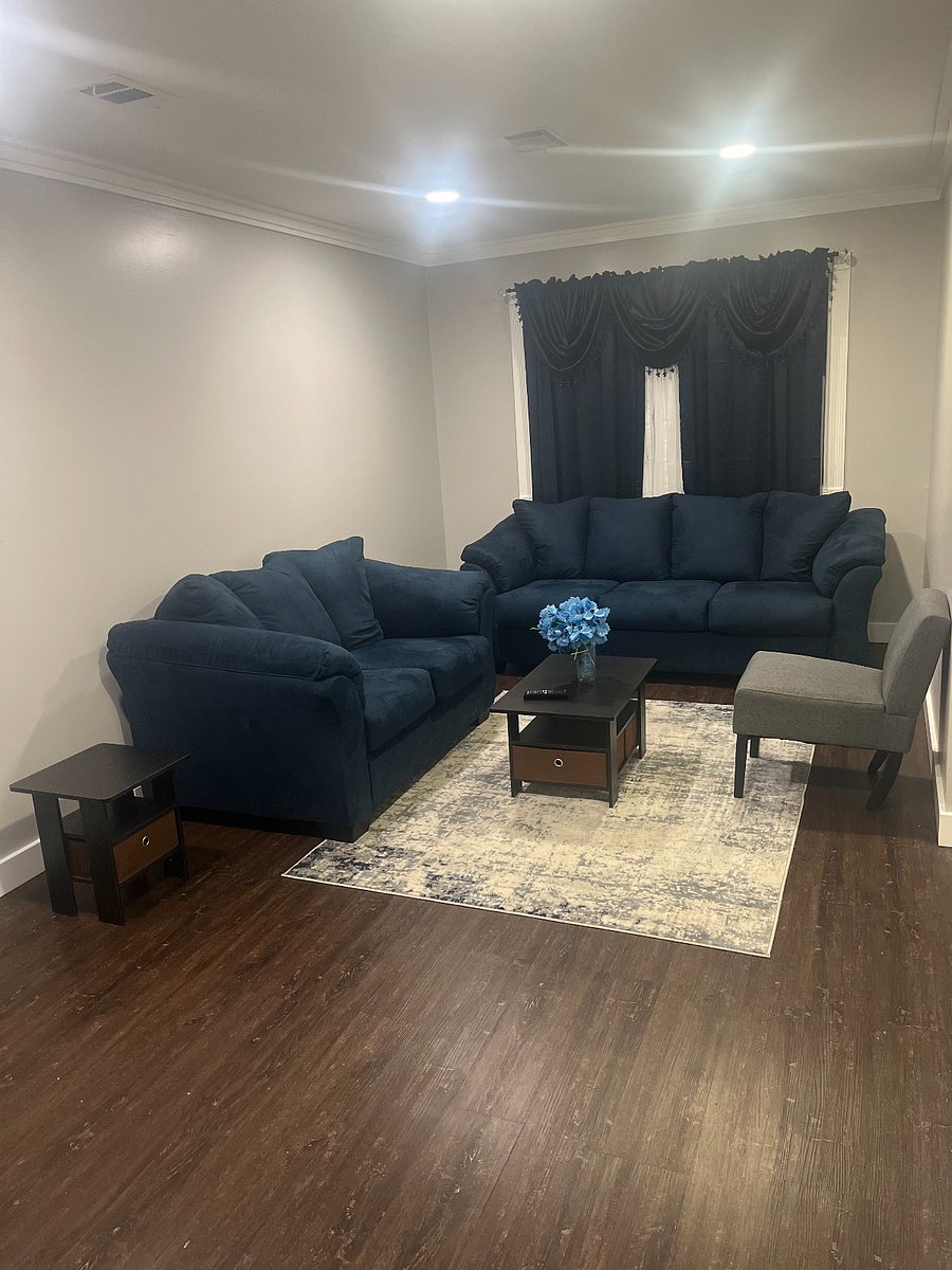 Furnished Finder property 1028117_1 photo 6