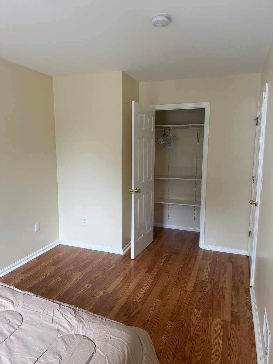 Furnished Finder property 1028117_1 photo 11