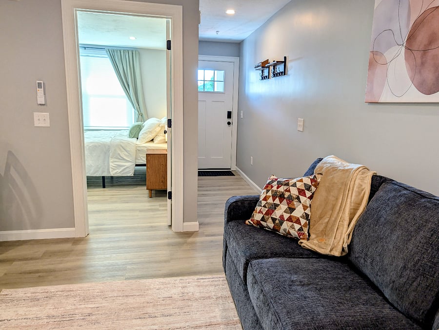 Furnished Finder property 1028122_1 photo 8