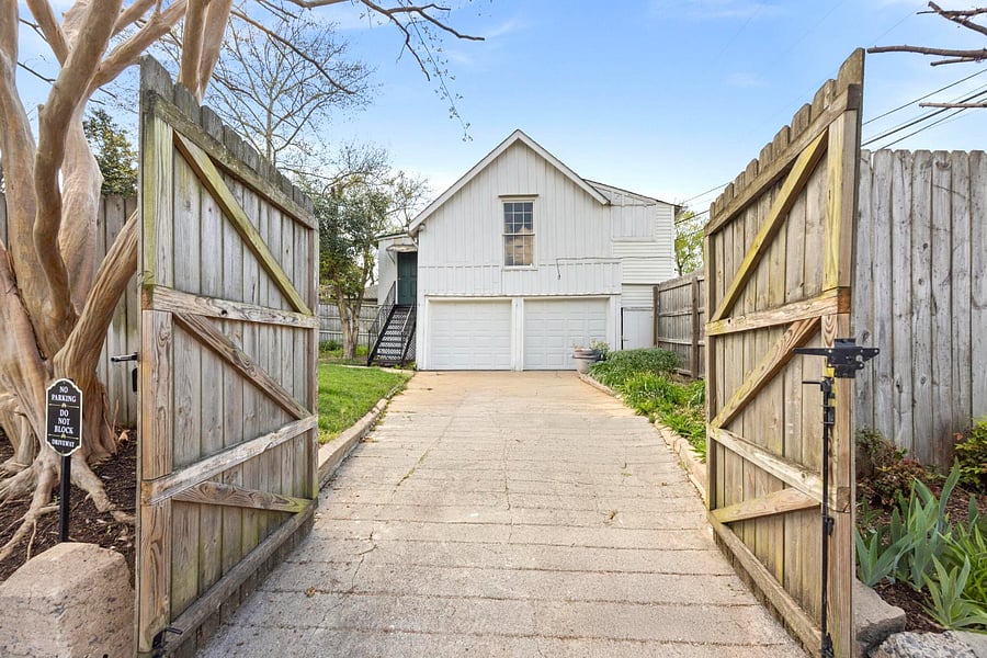 Arrive with ease through a private gated entry, offering both convenience and a sense of privacy!