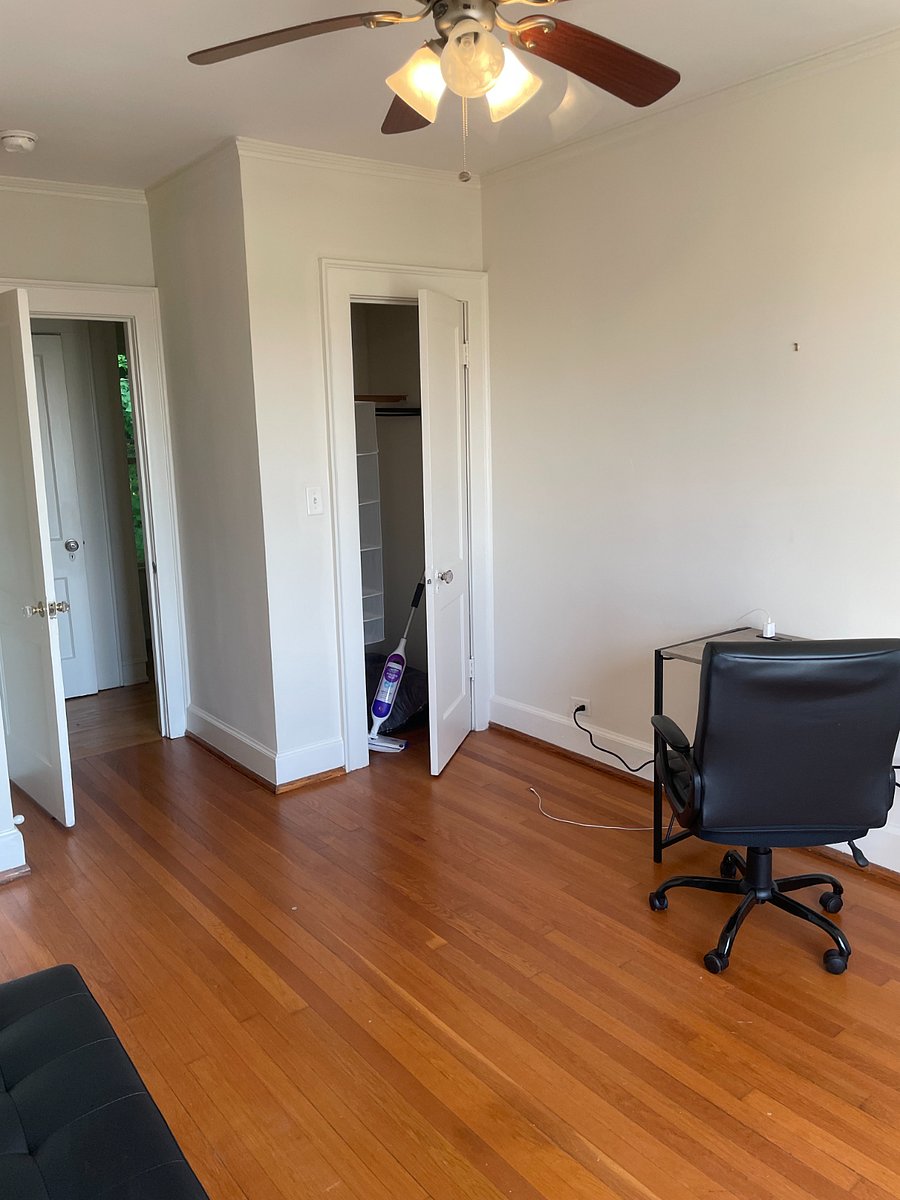Middle Bedroom 2