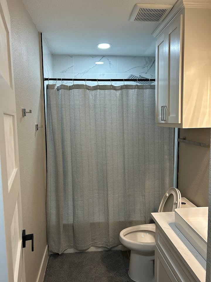 Furnished Finder property 1028159_1 photo 27