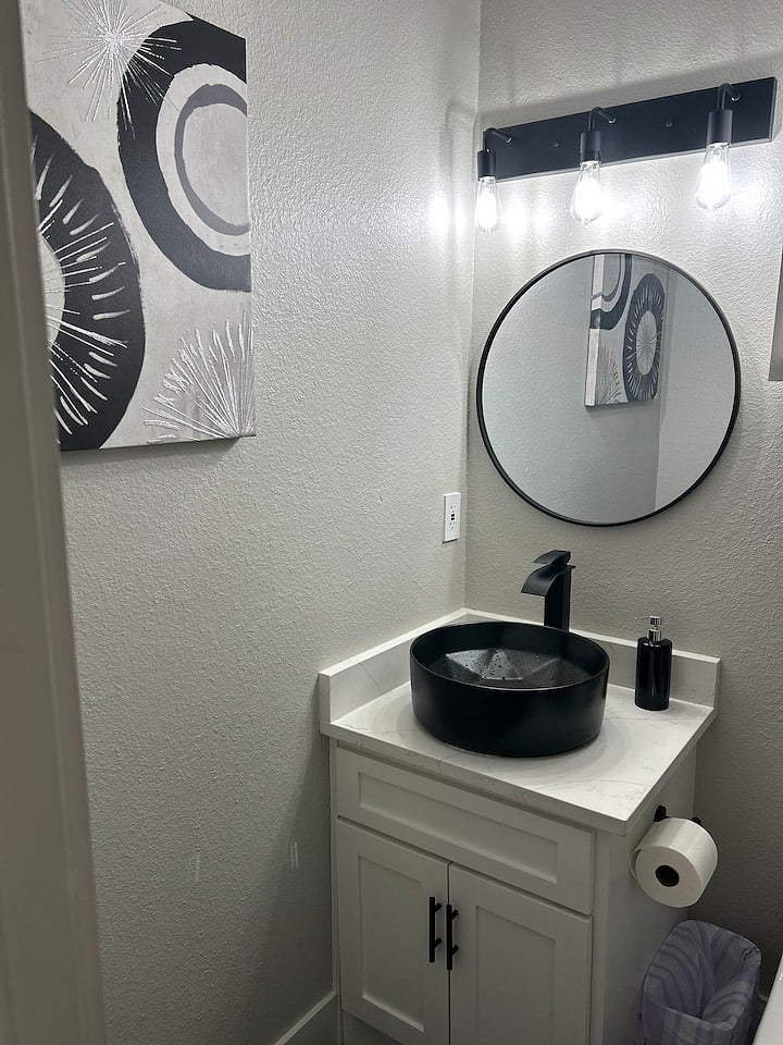 Furnished Finder property 1028159_1 photo 30