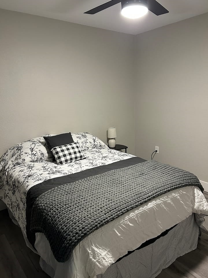 Furnished Finder property 1028159_1 photo 22