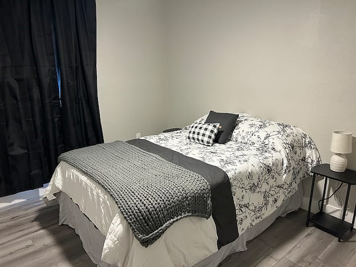 Furnished Finder property 1028159_1 photo 23