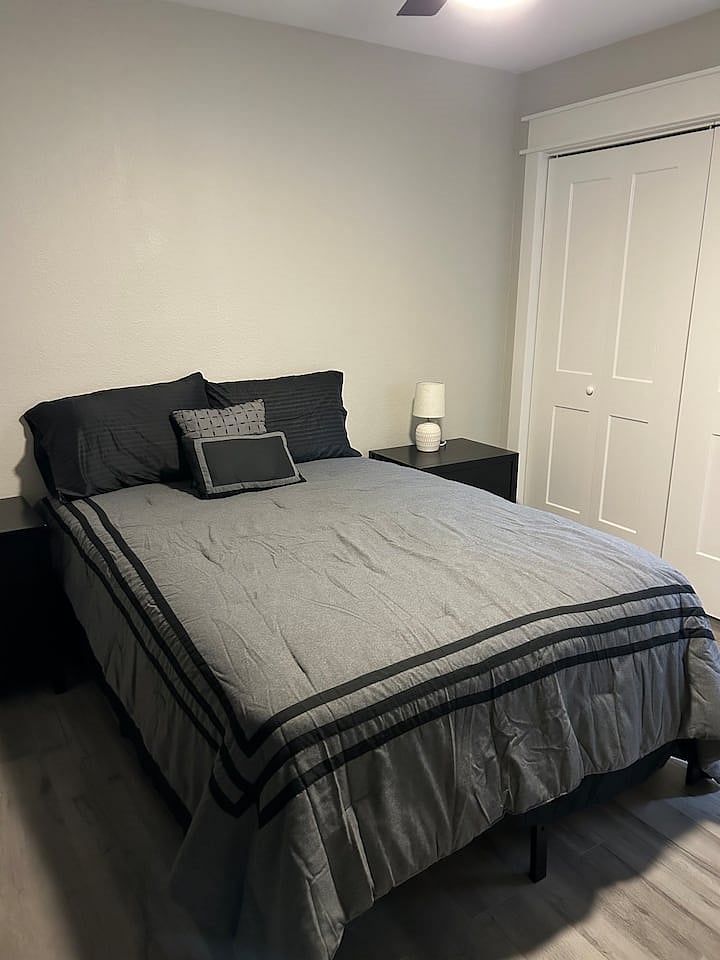 Furnished Finder property 1028159_1 photo 26