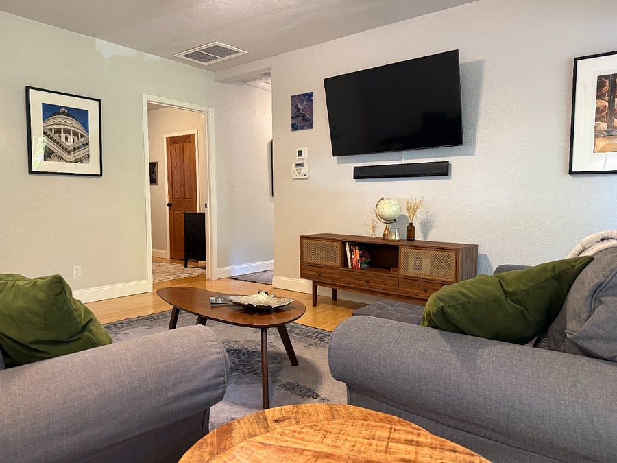 Furnished Finder property 1028186_1 photo 1