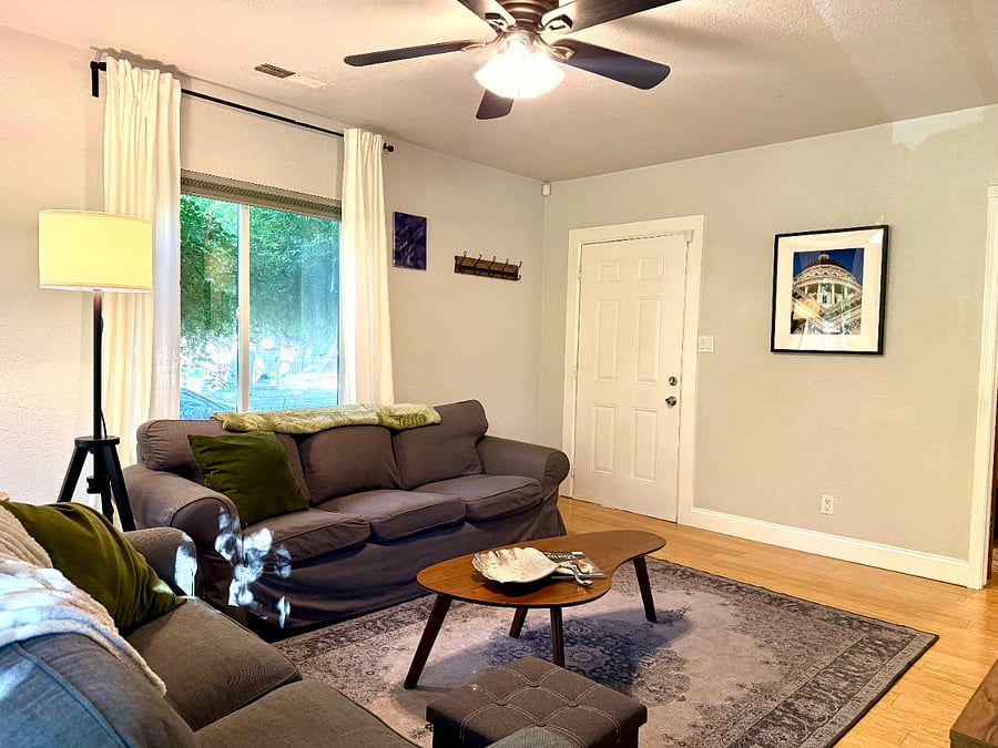 Furnished Finder property 1028186_1 photo 3