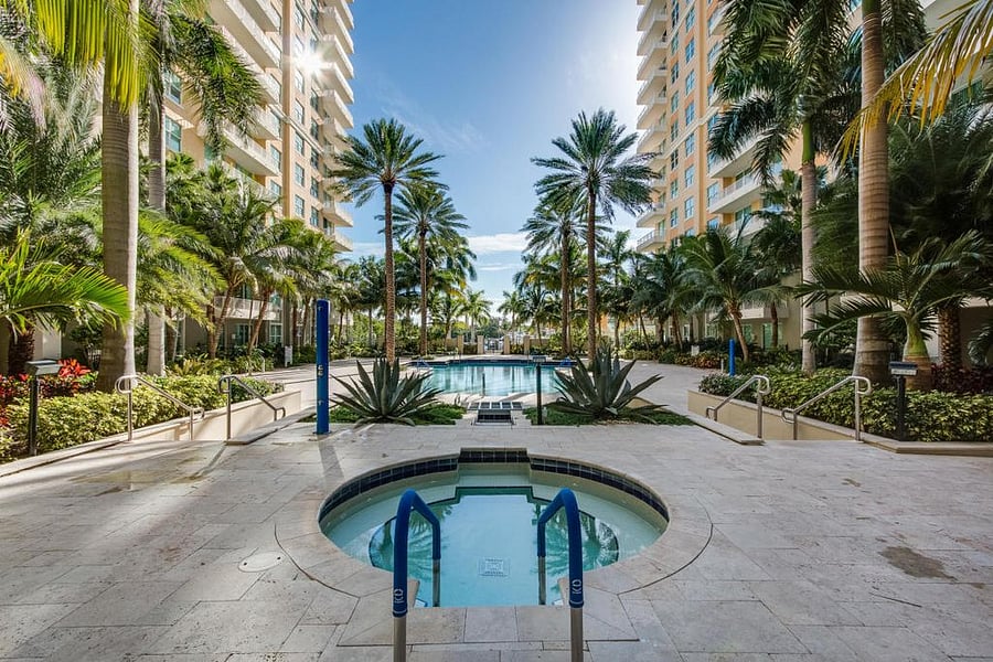 Furnished Finder property 1028193_1 photo 3
