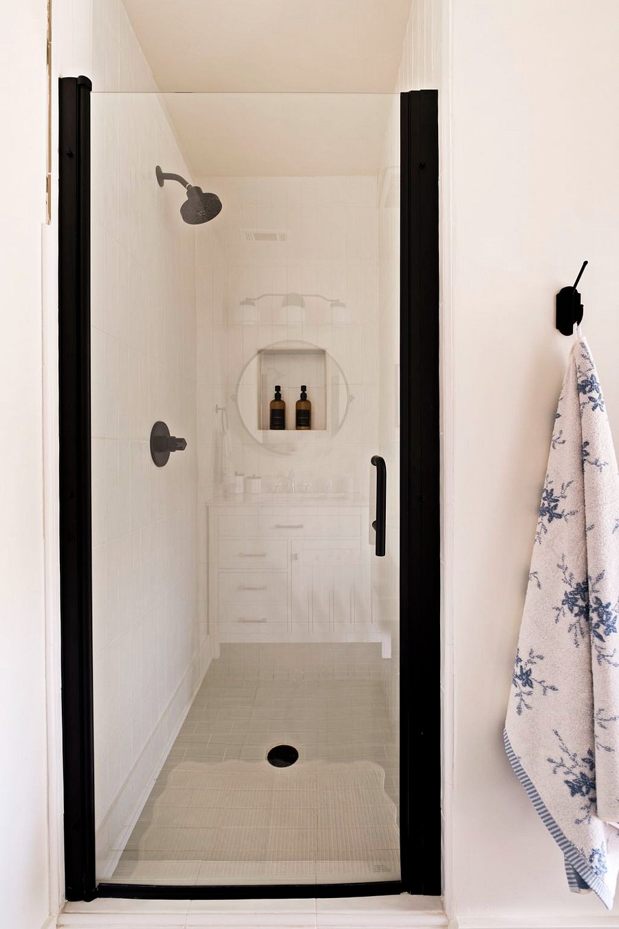ensuite bath for bedroom 3 or office