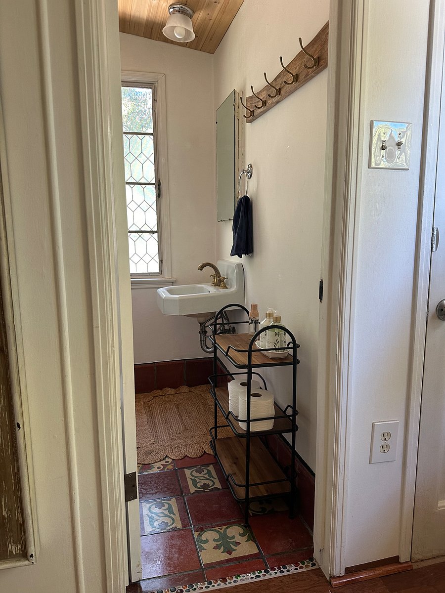 Furnished Finder property 1028199_1 photo 11