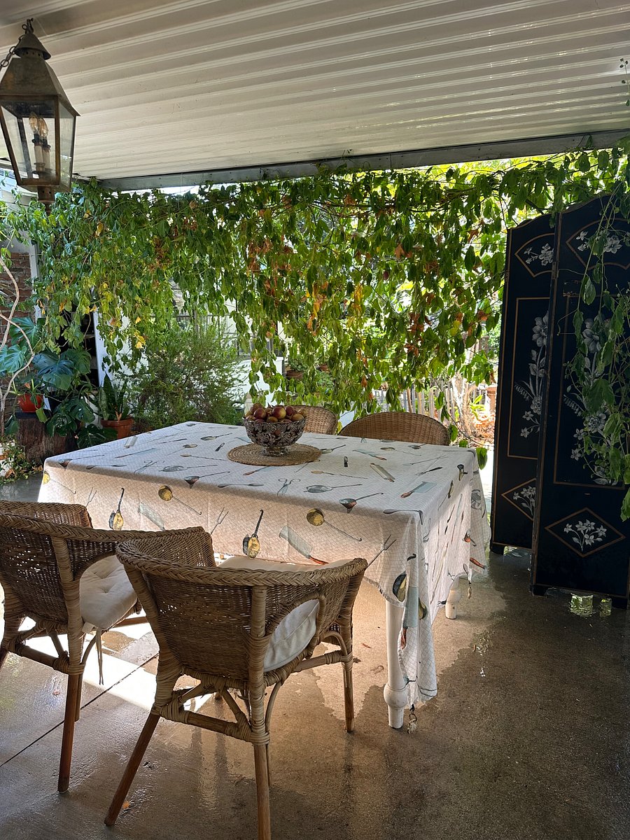 Furnished Finder property 1028199_1 photo 3
