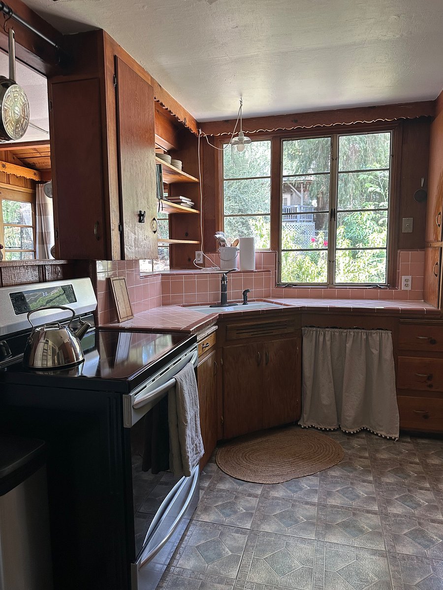 Furnished Finder property 1028199_1 photo 8