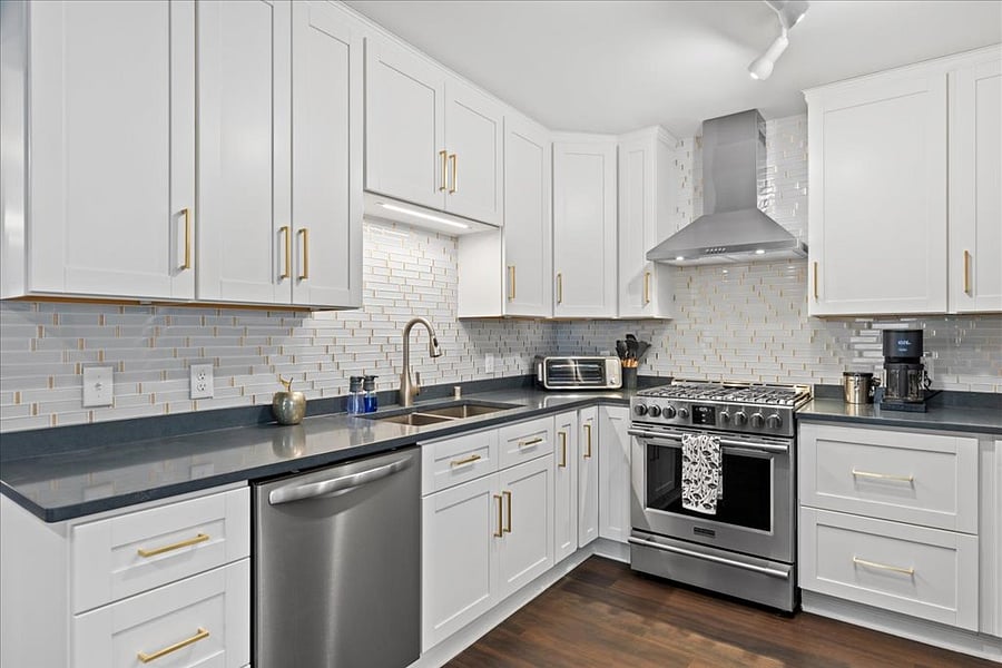 Furnished Finder property 1028207_1 photo 13