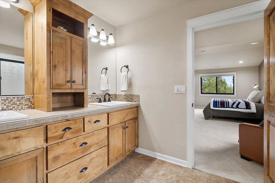 Furnished Finder property 1028227_1 photo 35
