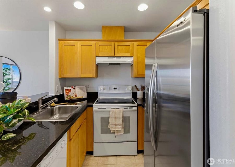 Furnished Finder property 1028241_1 photo 10