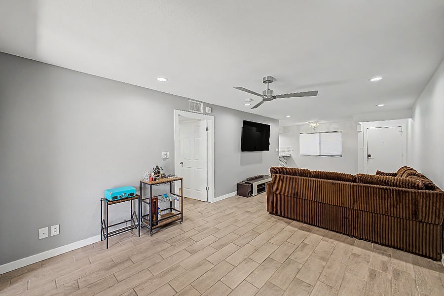 Furnished Finder property 1028245_1 photo 3