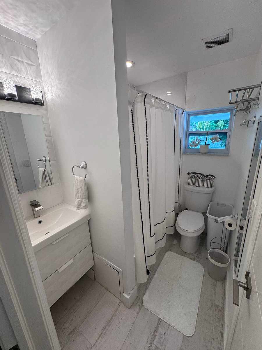 Furnished Finder property 1028250_1 photo 8