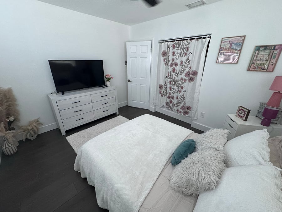 Furnished Finder property 1028250_1 photo 3