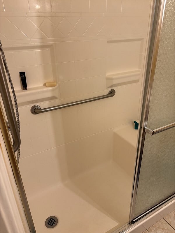 Furnished Finder property 1028257_1 photo 4
