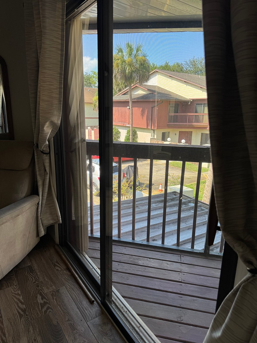 Furnished Finder property 1028261_1 photo 25