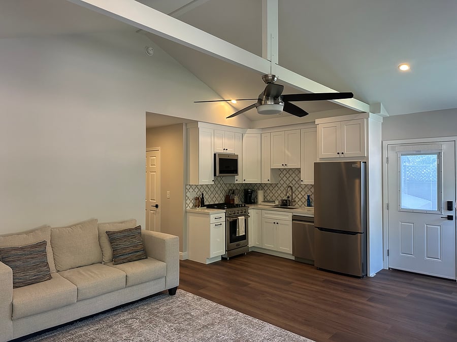 Furnished Finder property 1028274_1 photo 3