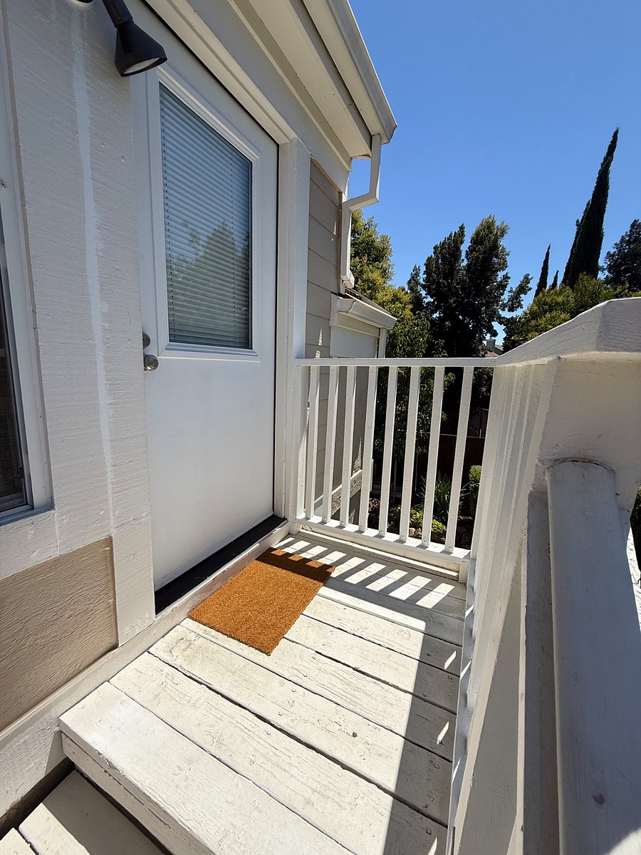 Furnished Finder property 1028286_1 photo 2