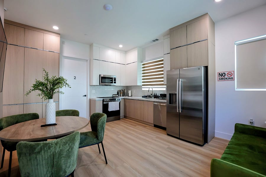 Furnished Finder property 1028290_1 photo 3