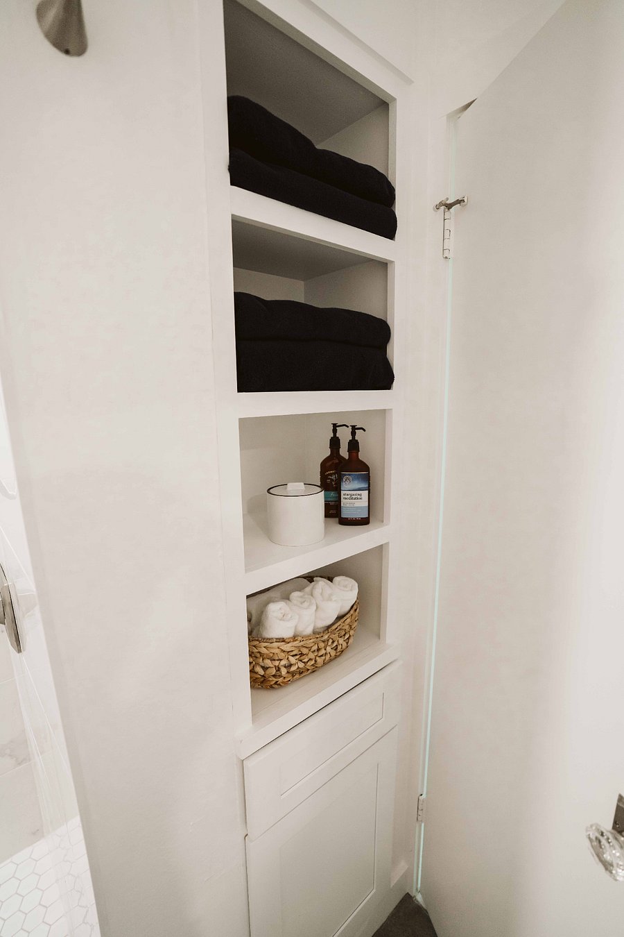Furnished Finder property 1028307_1 photo 33