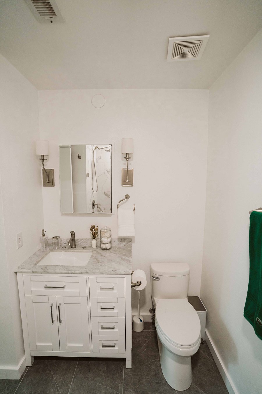Furnished Finder property 1028307_1 photo 31