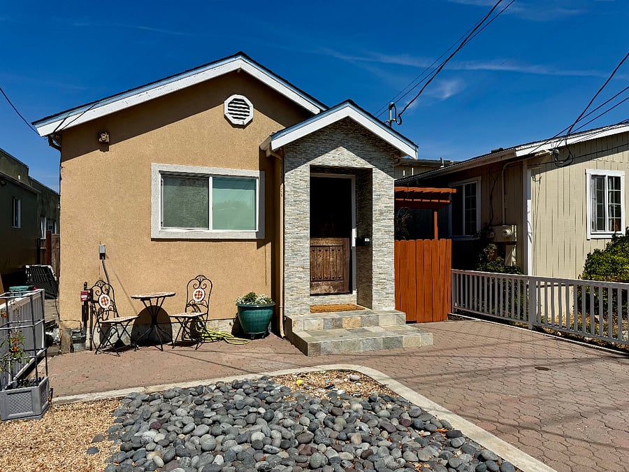Furnished Finder property 1028320_1 photo 1