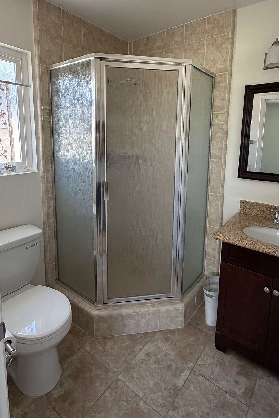 Furnished Finder property 1028358_1 photo 3