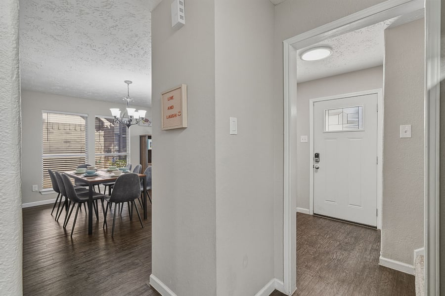 Furnished Finder property 1028418_1 photo 37