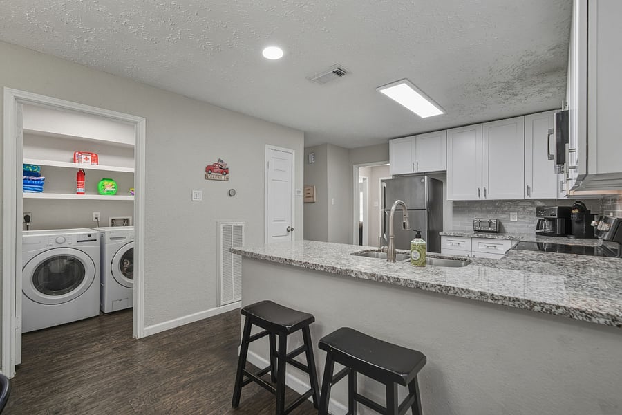 Furnished Finder property 1028418_1 photo 50