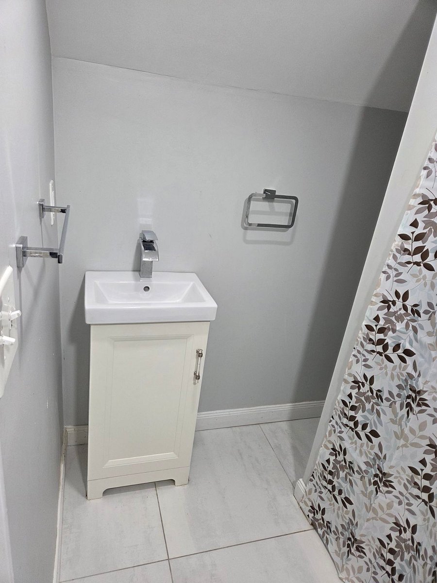 Furnished Finder property 1028426_1 photo 10
