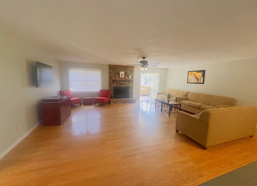 Furnished Finder property 1028459_1 photo 15