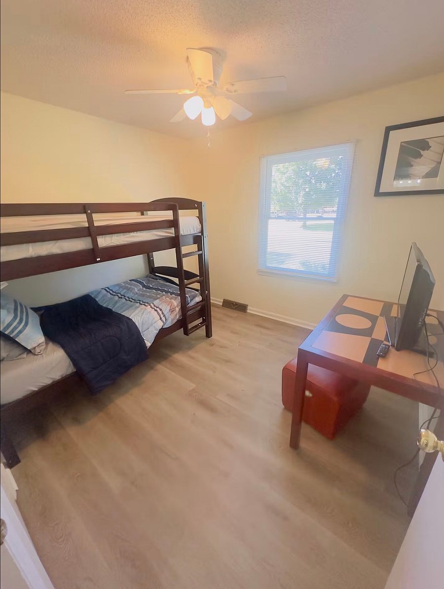 Furnished Finder property 1028459_1 photo 12