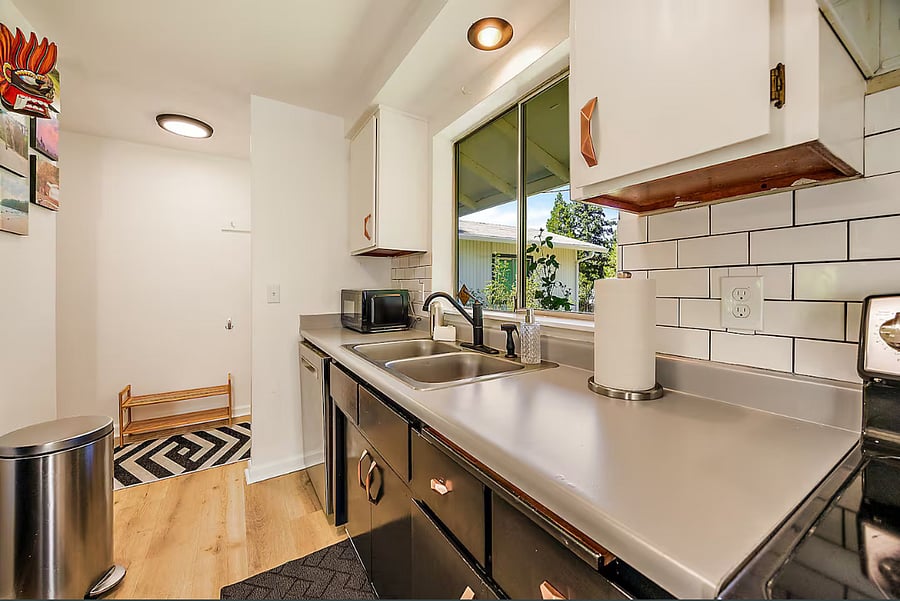 Furnished Finder property 1028466_1 photo 6