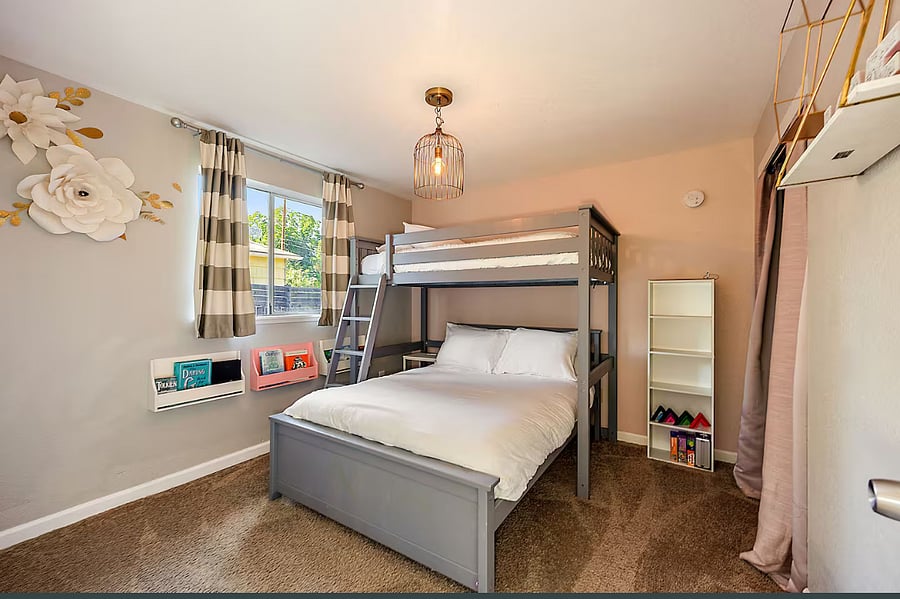 Furnished Finder property 1028466_1 photo 7
