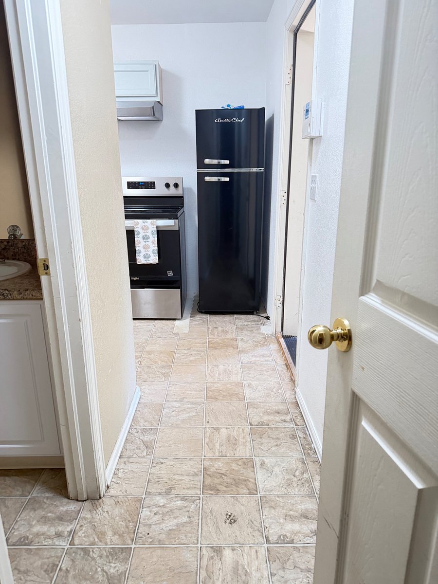 Furnished Finder property 1028468_1 photo 10