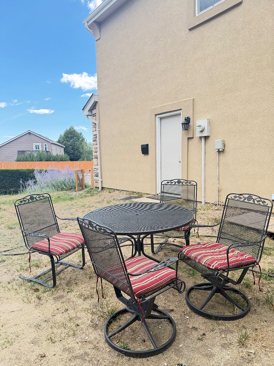 Furnished Finder property 1028468_1 photo 26