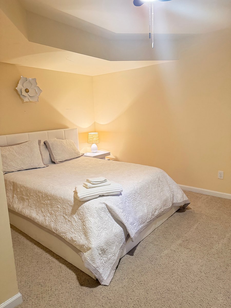 Furnished Finder property 1028468_1 photo 20