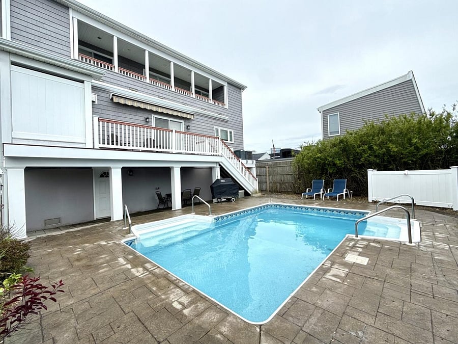 Furnished Finder property 1028469_1 photo 22